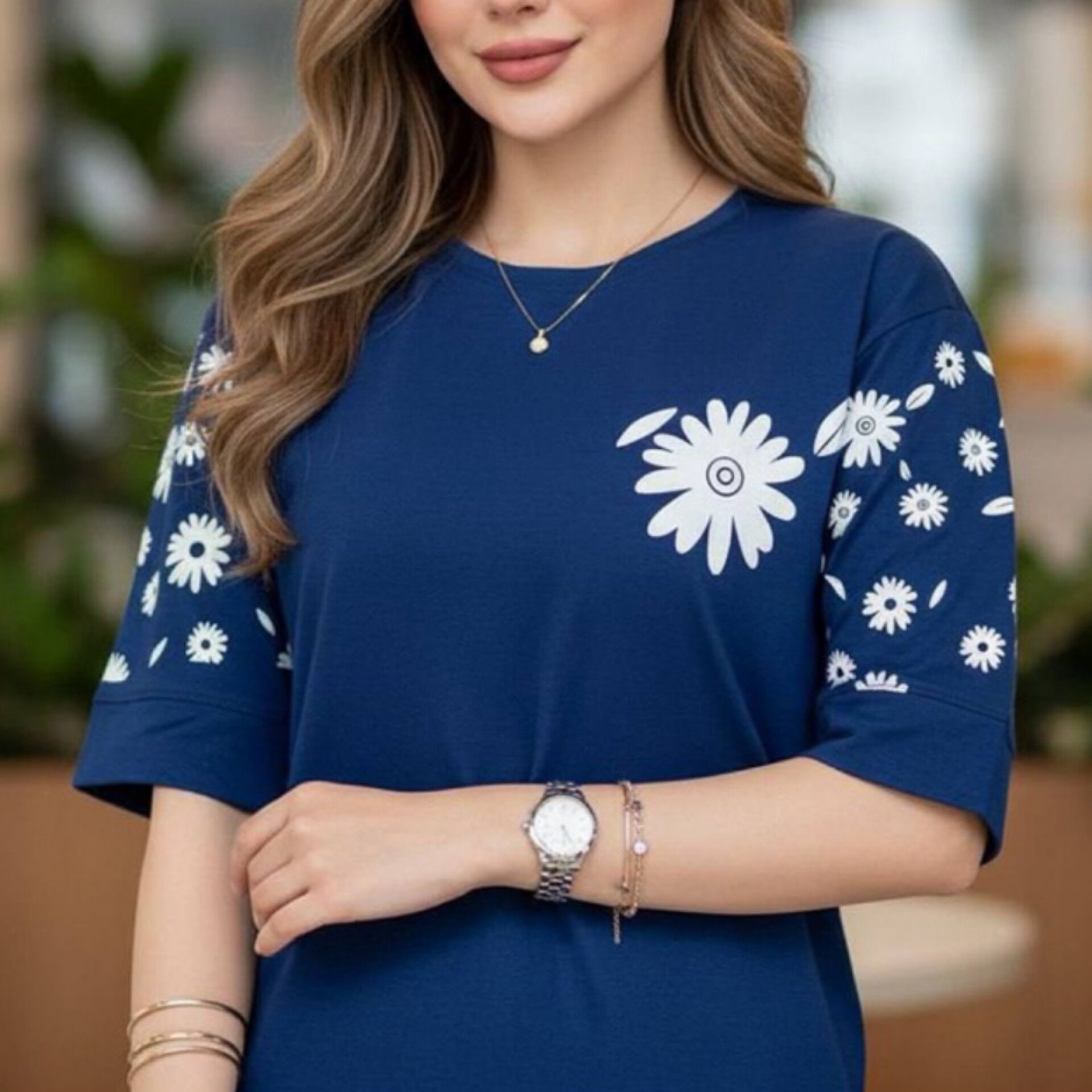 تیشرت زنانه آستین طرح گل درشت