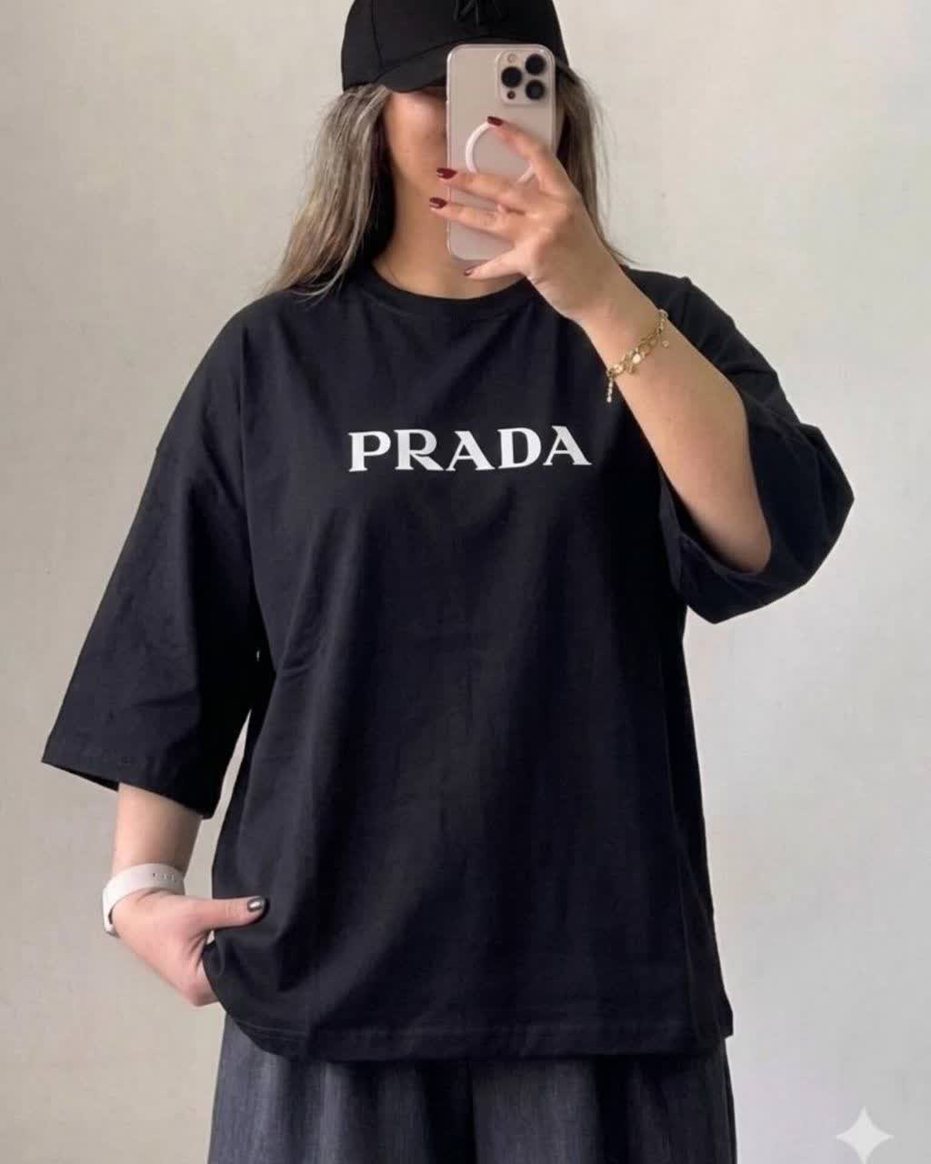 تیشرت باکسی زنانه چاپ برجسته PRADA